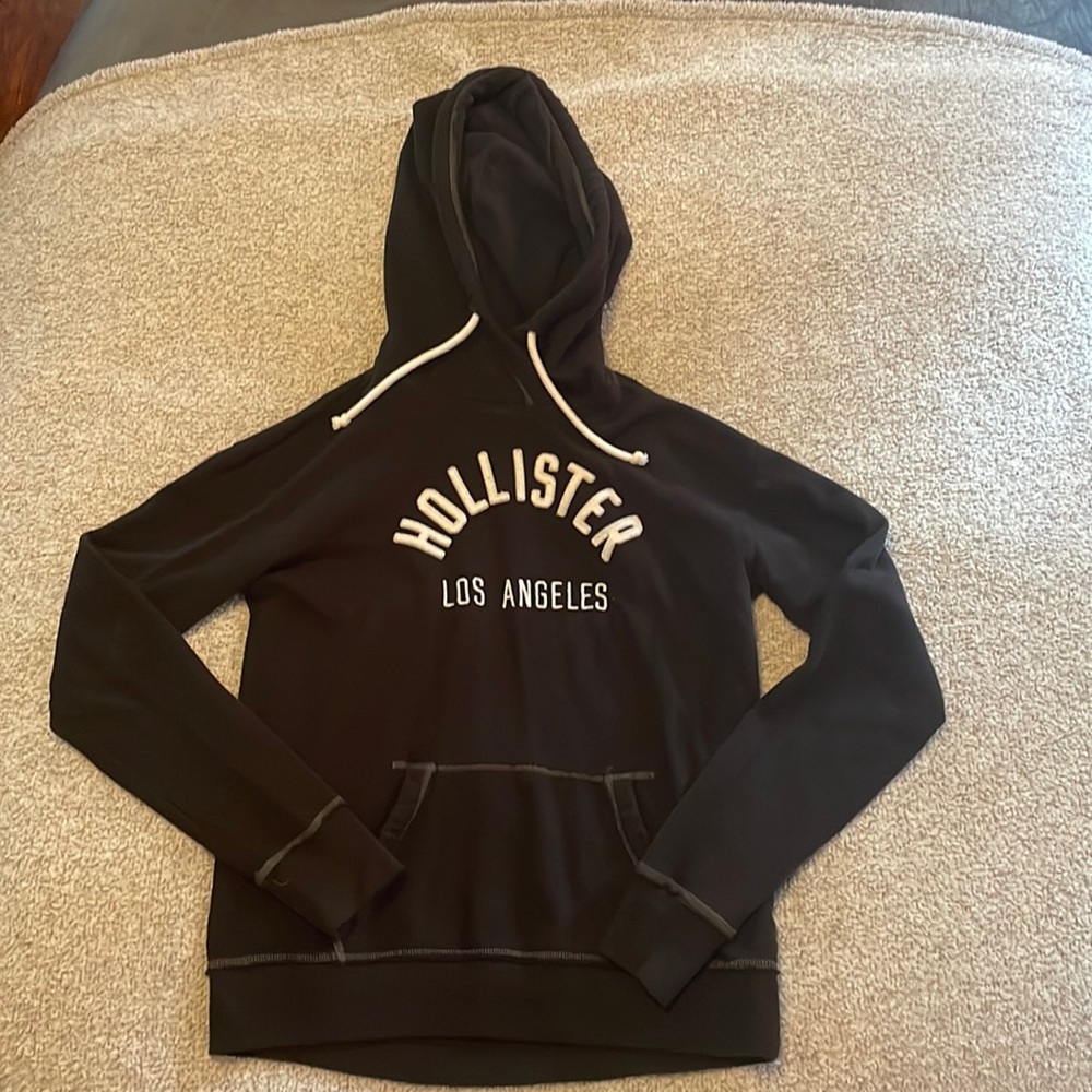 Black Hollister Sweatshirt